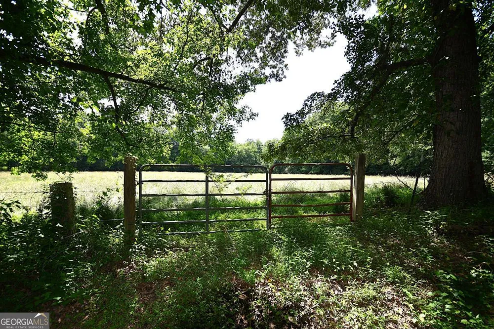 400 Kelley RD Tallapoosa, GA 30176