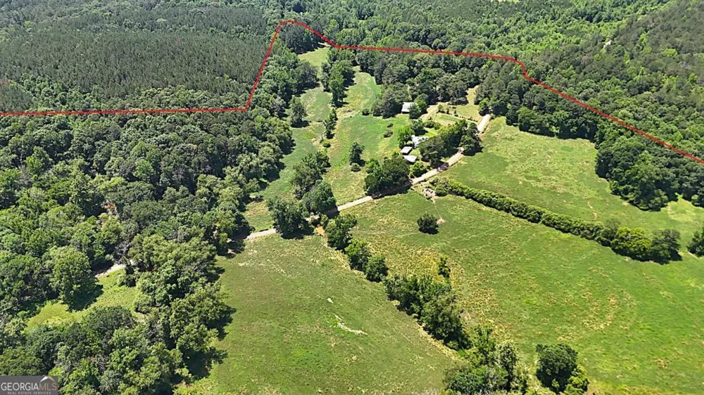 400 Kelley RD Tallapoosa, GA 30176