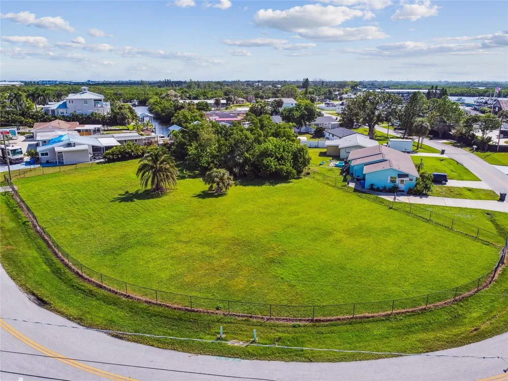 W SHELL POINT ROAD Ruskin, FL 33570