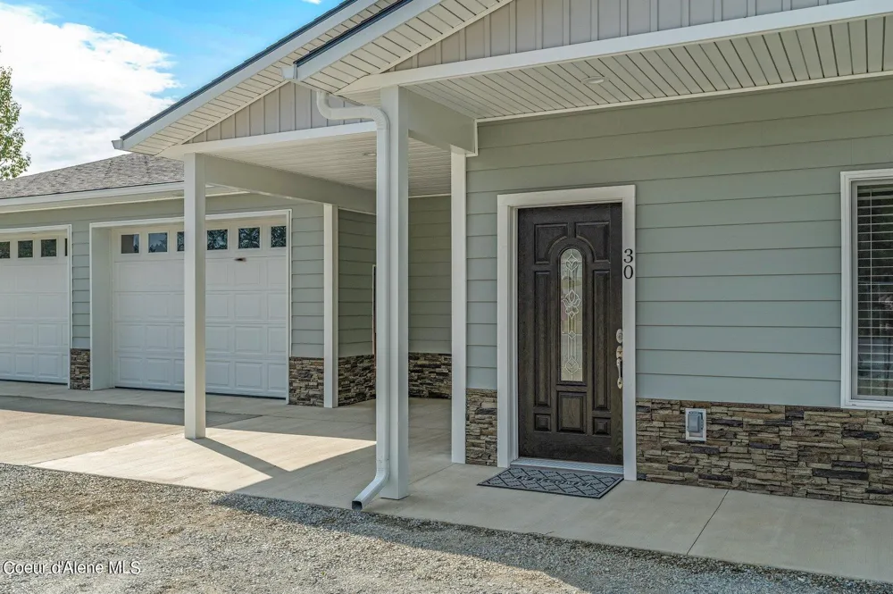 30 Huckleberry Avenue Priest River, ID 83856