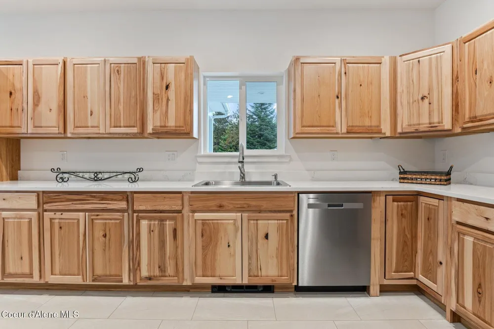 30 Huckleberry Avenue Priest River, ID 83856