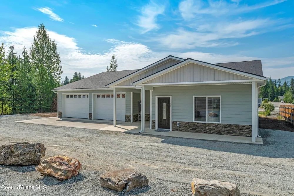 30 Huckleberry Avenue Priest River, ID 83856