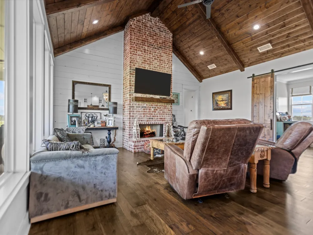 15152 County Road 426 Lindale, TX 75771