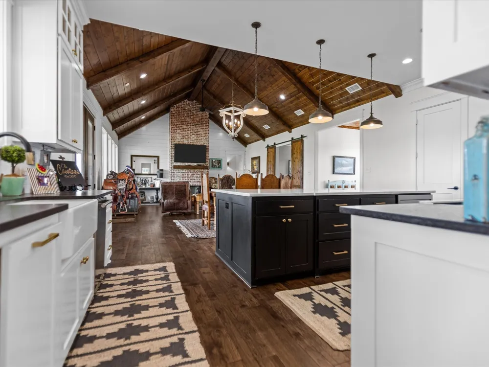 15152 County Road 426 Lindale, TX 75771