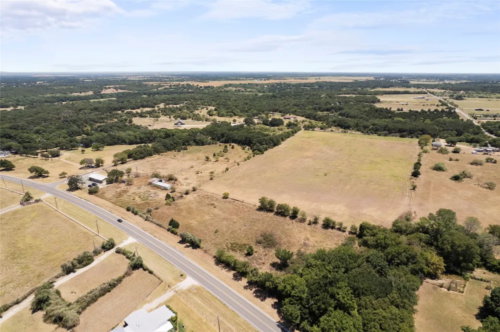 1800 County Road 415 Coyote Flats, TX 76031