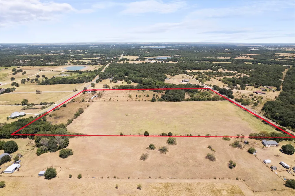 1800 County Road 415 Coyote Flats, TX 76031
