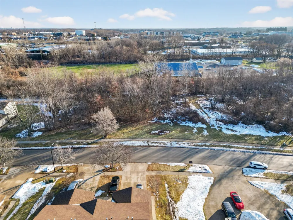 541 Century Lane Holland, MI 49423