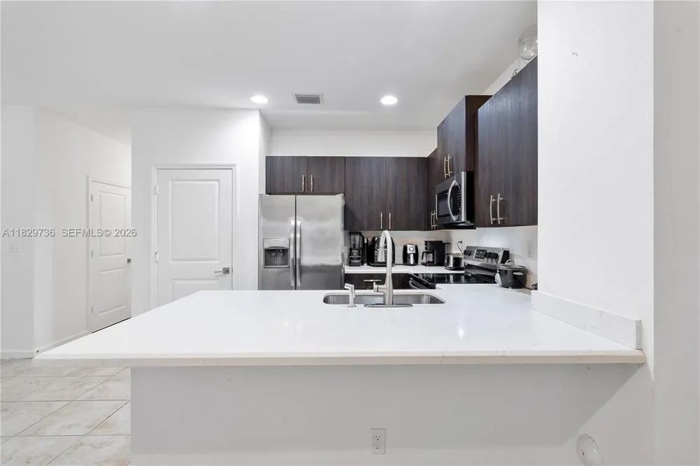 1128 NW 40th Ter Lauderhill, FL 33313