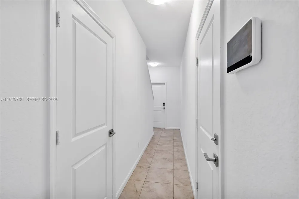 1128 NW 40th Ter Lauderhill, FL 33313