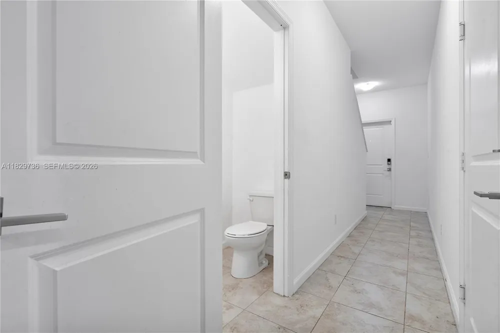 1128 NW 40th Ter Lauderhill, FL 33313