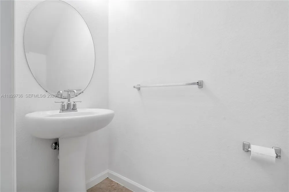 1128 NW 40th Ter Lauderhill, FL 33313