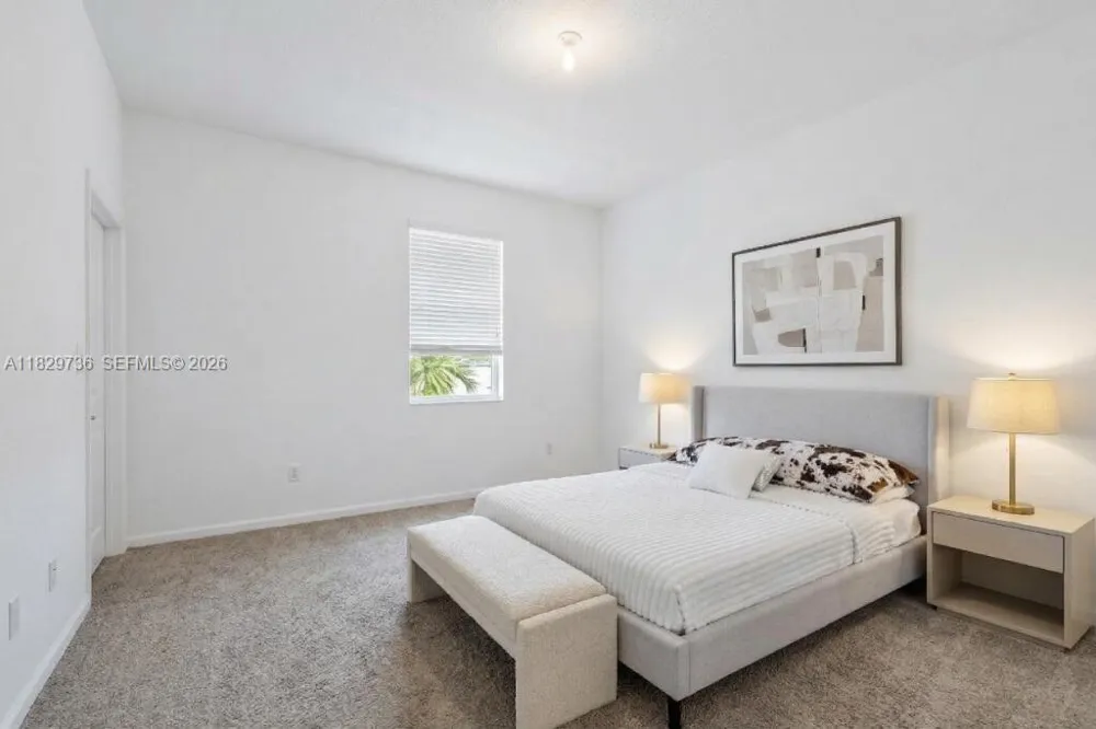 1128 NW 40th Ter Lauderhill, FL 33313