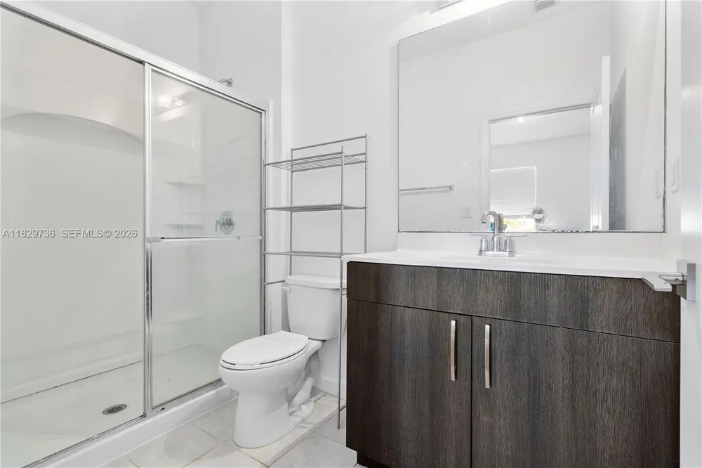 1128 NW 40th Ter Lauderhill, FL 33313
