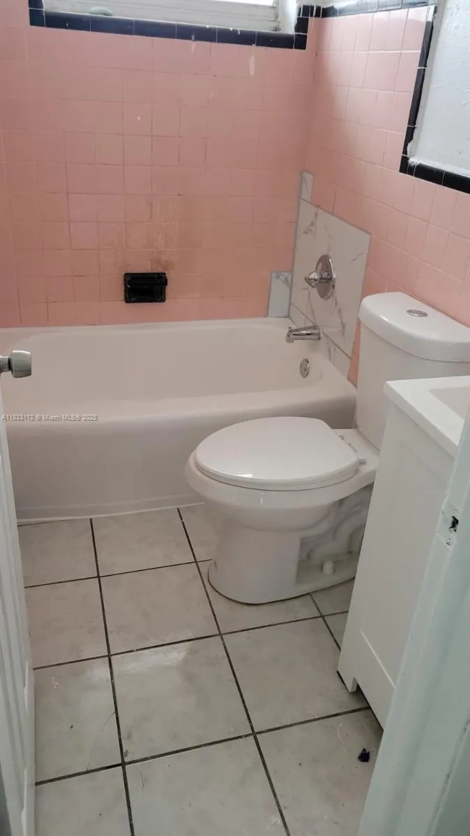 1406 NW 2nd Ave #2 Florida City, FL 33034