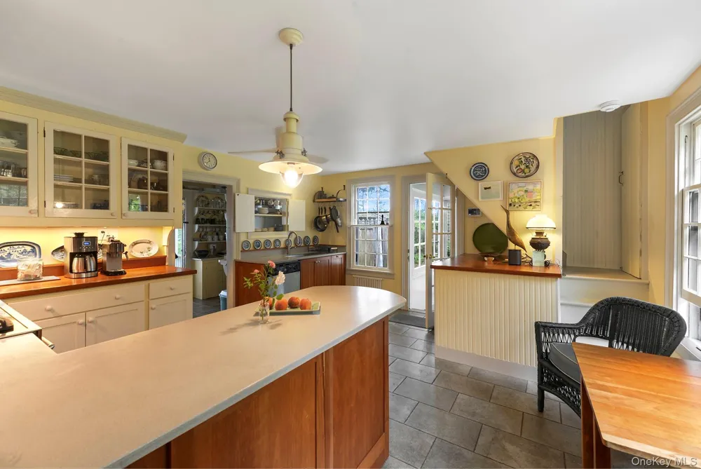 Address Not Shown Peconic, NY 11958