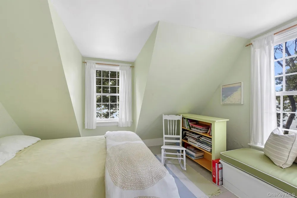 Address Not Shown Peconic, NY 11958