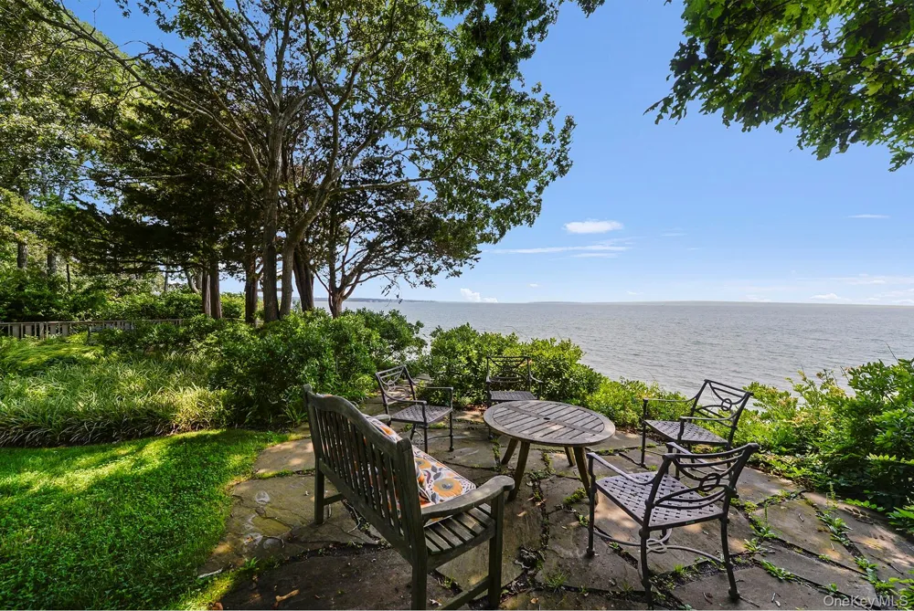 Address Not Shown Peconic, NY 11958