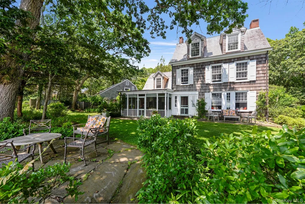 Address Not Shown Peconic, NY 11958