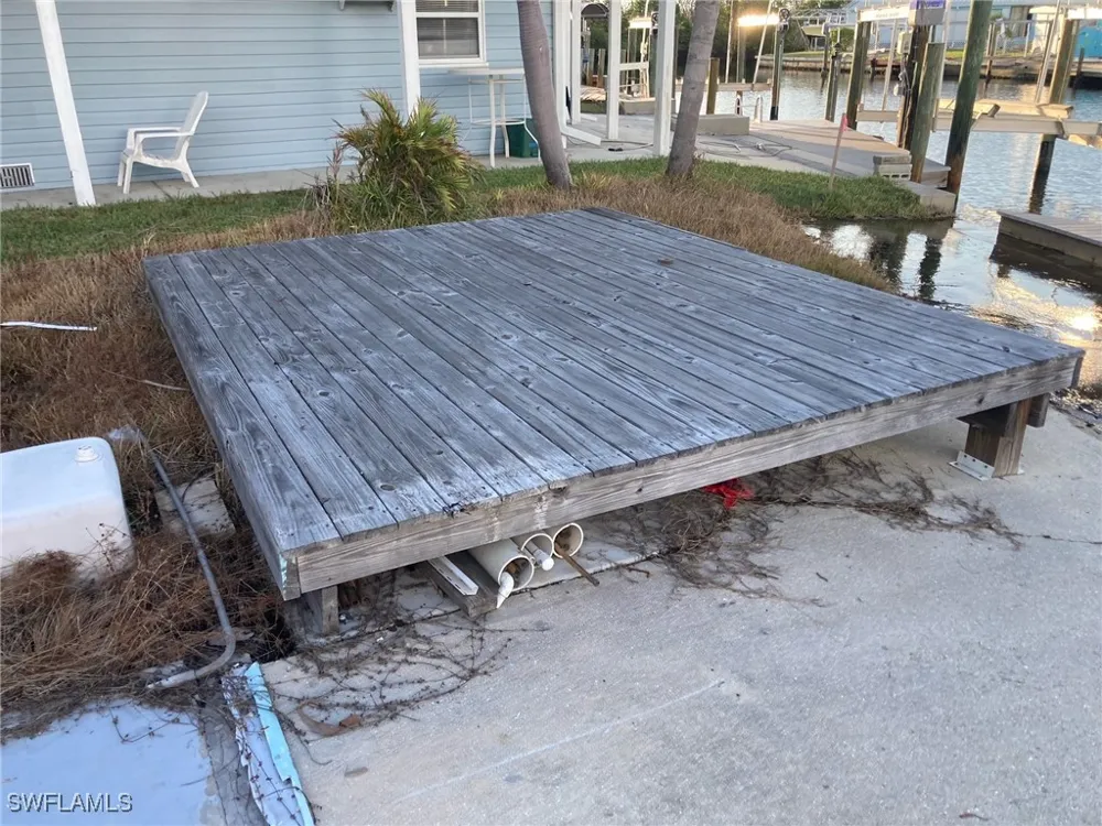 Plumosa Drive St James City, FL 33956