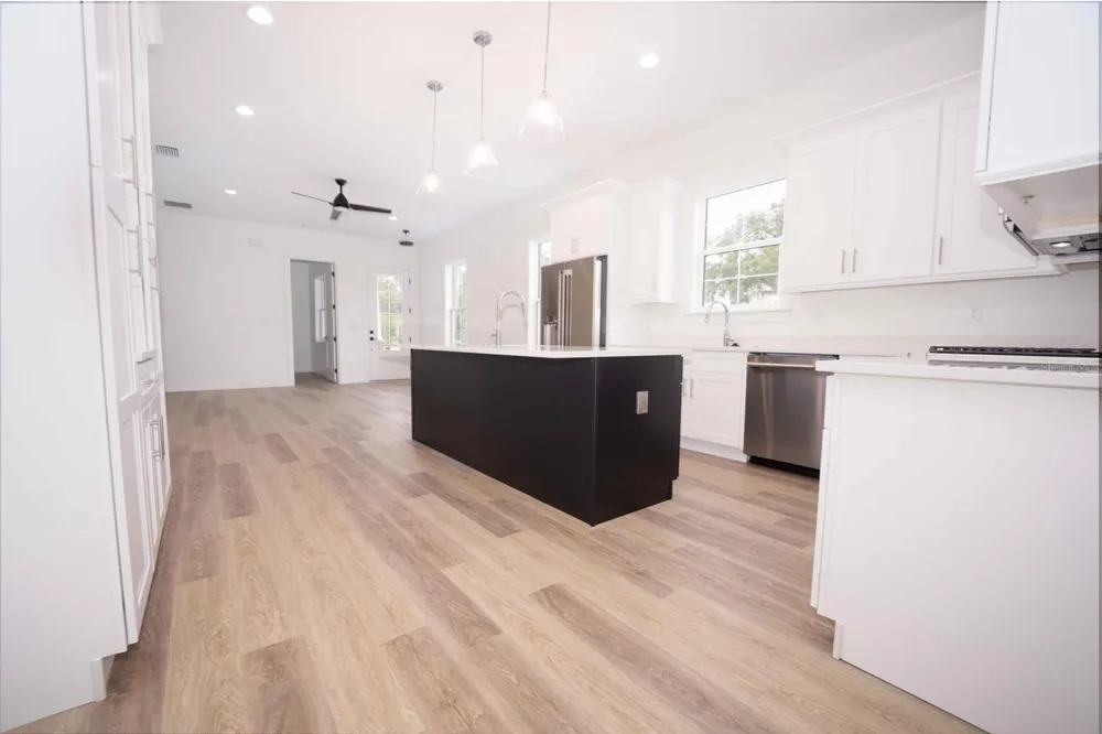 10611 GRAND OAKS BOULEVARD Oxford, FL 34484
