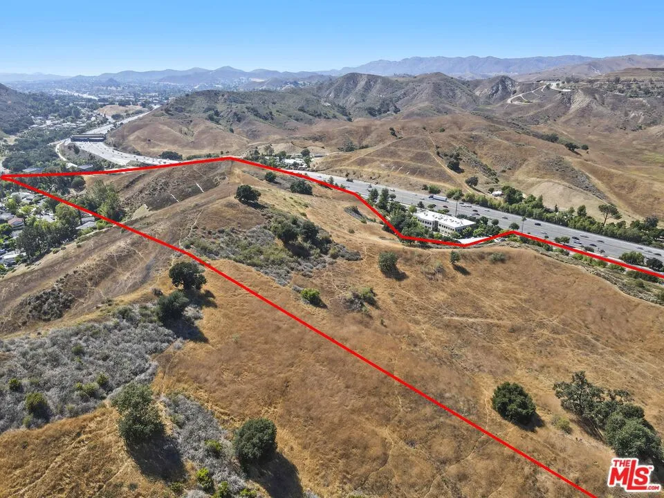 27300 Agoura Road Calabasas, CA 91301