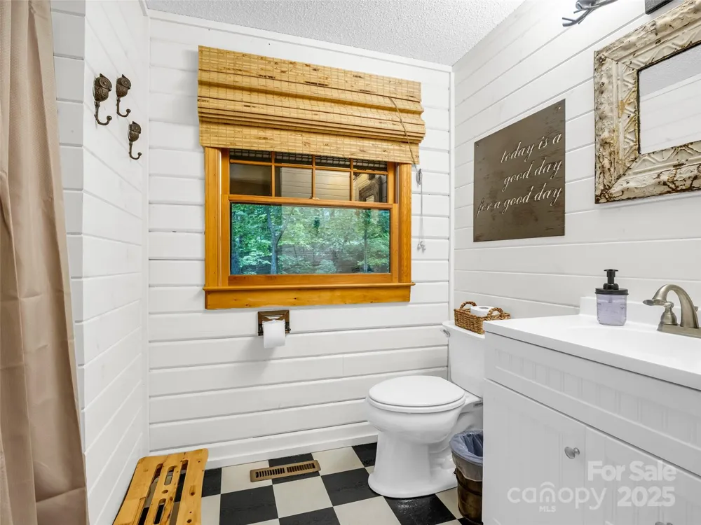 116 Chalet Road Lake Lure, NC 28746