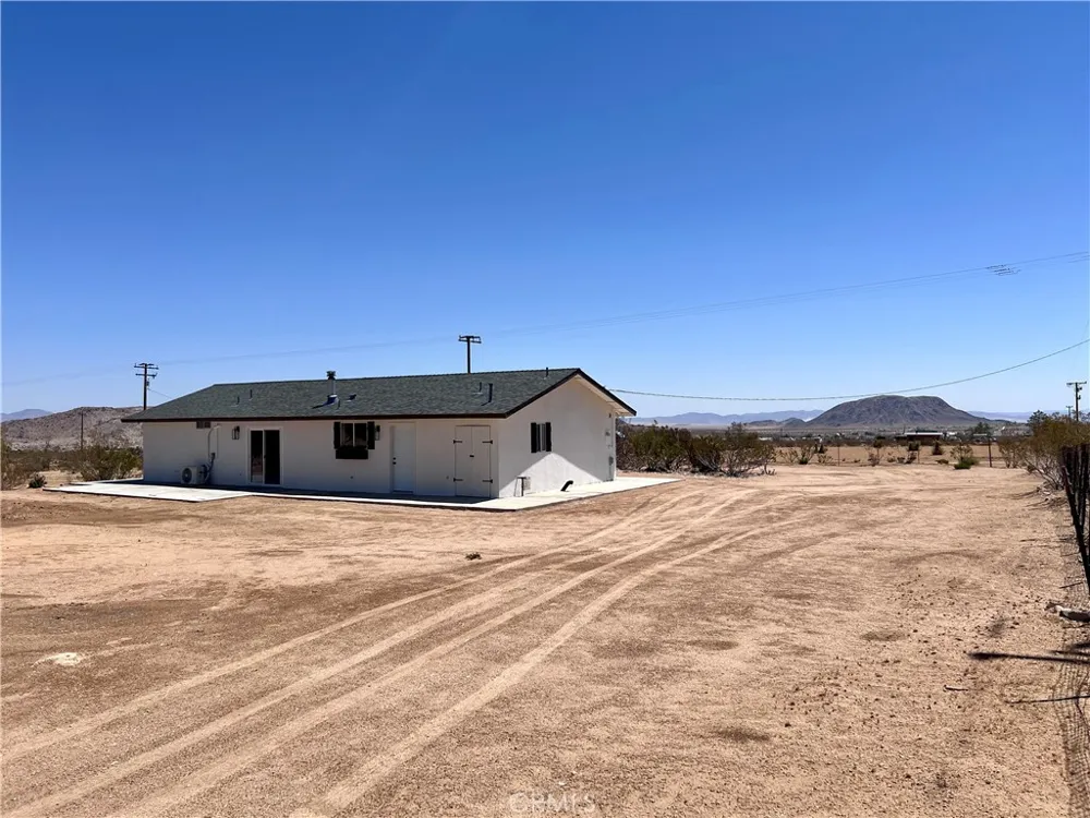 56056 Cone Boulevard Landers, CA 92285