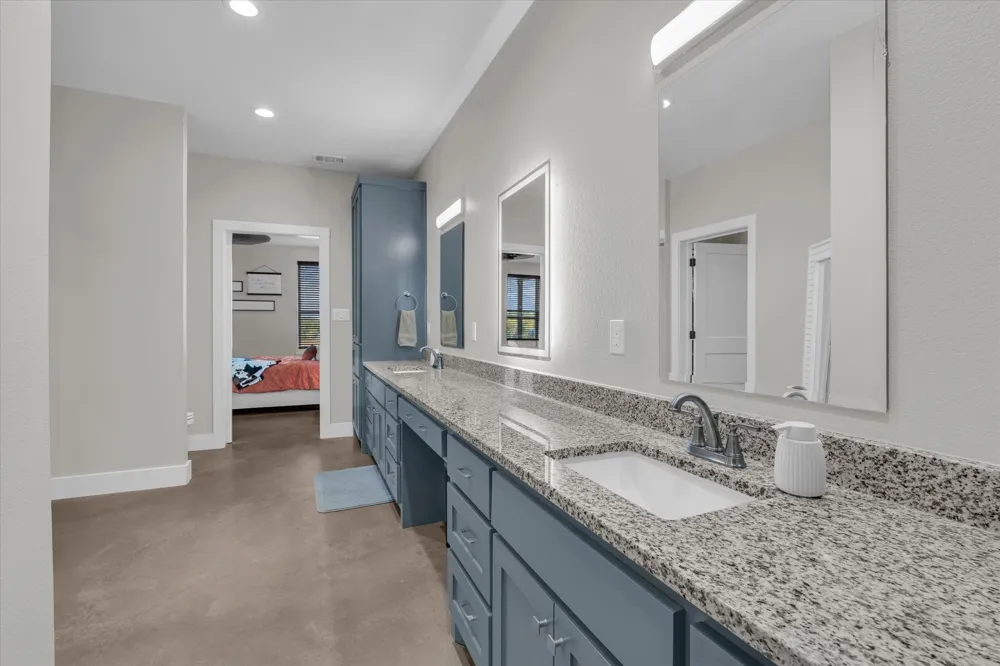 350 County Road 494 S Chilton, TX 76632