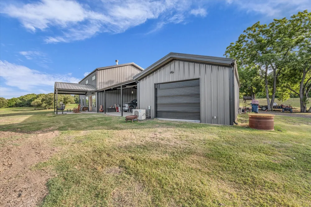 350 County Road 494 S Chilton, TX 76632