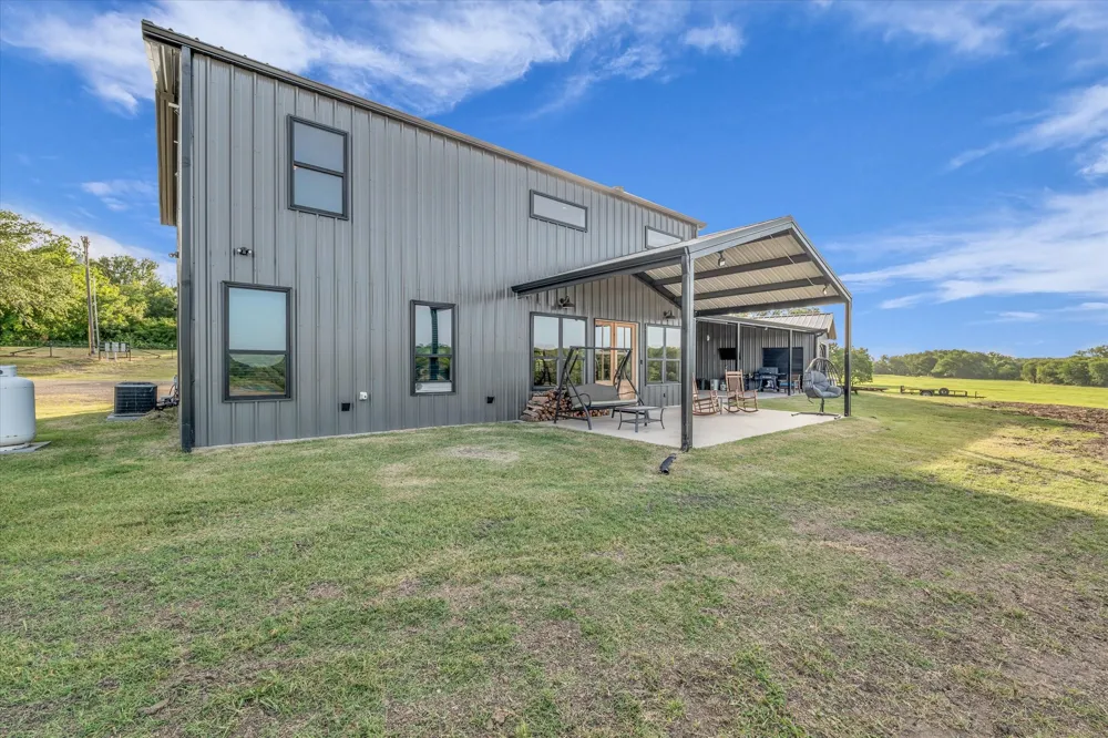 350 County Road 494 S Chilton, TX 76632