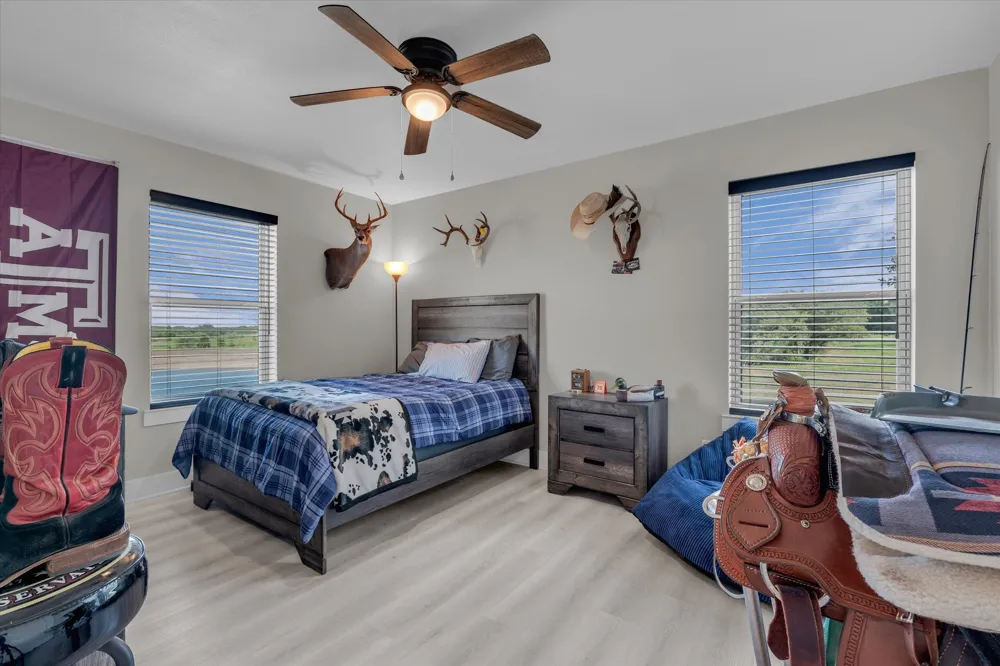 350 County Road 494 S Chilton, TX 76632