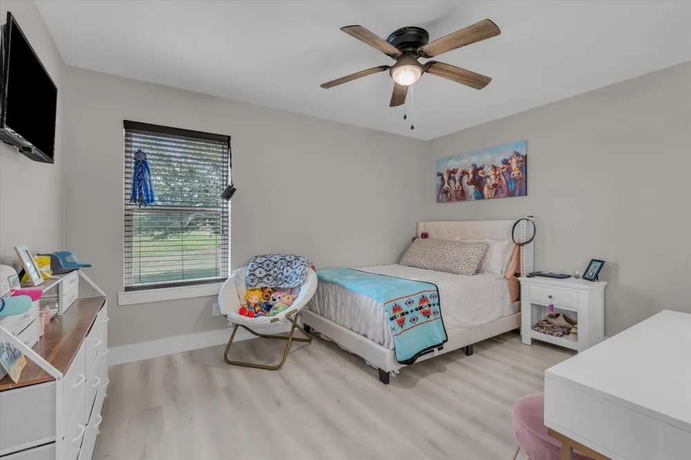 350 County Road 494 S Chilton, TX 76632