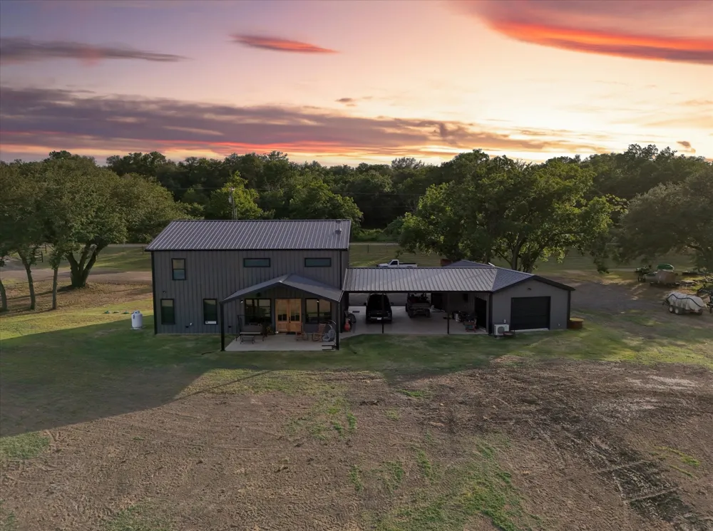 350 County Road 494 S Chilton, TX 76632