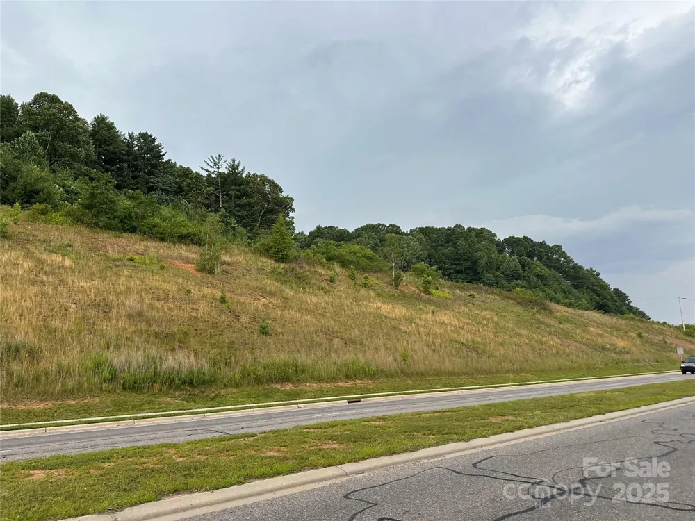 32 Hwy 19E Highway Burnsville, NC 28714