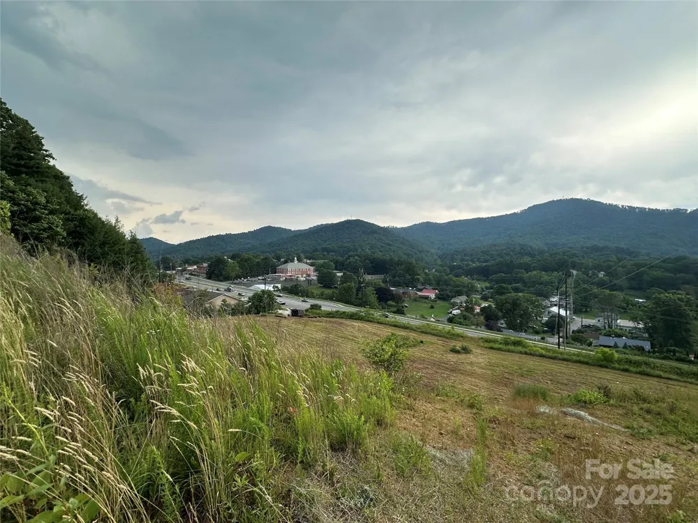 32 Hwy 19E Highway Burnsville, NC 28714