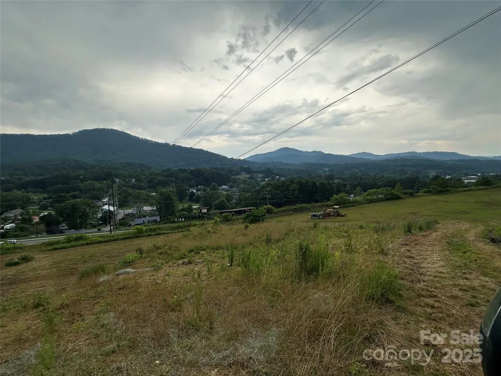 32 Hwy 19E Highway Burnsville, NC 28714