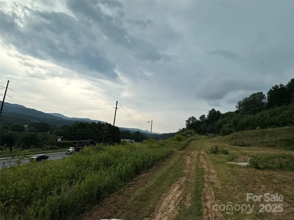 32 Hwy 19E Highway Burnsville, NC 28714