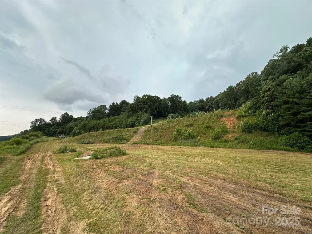 32 Hwy 19E Highway Burnsville, NC 28714