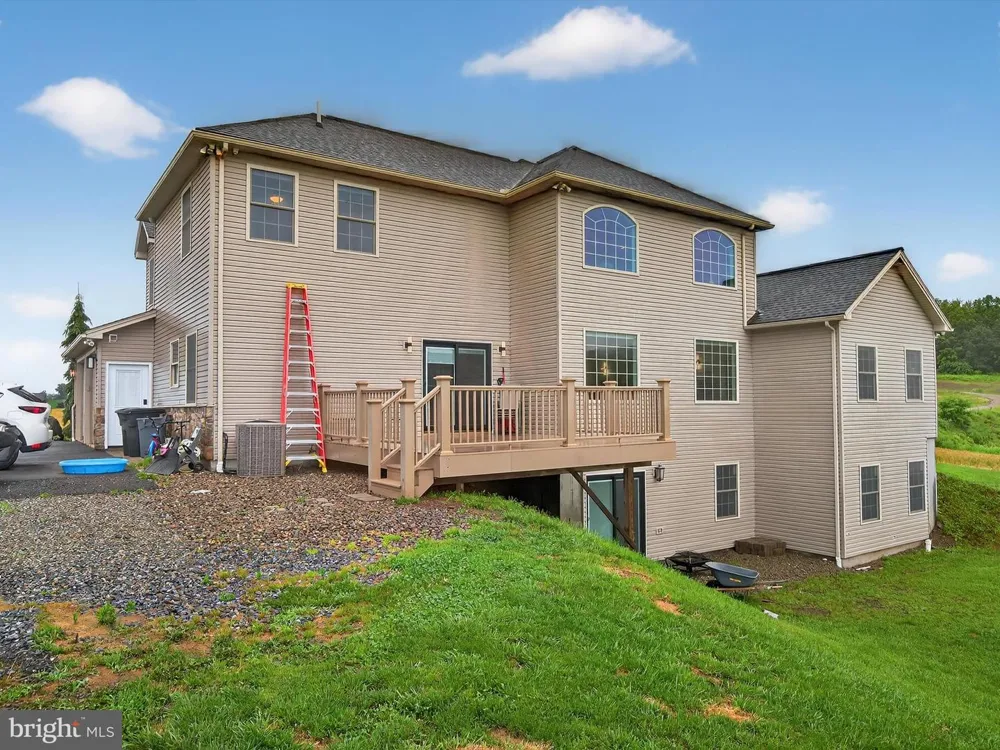 13 PHEASANT HILL DRIVE Halifax, PA 17032