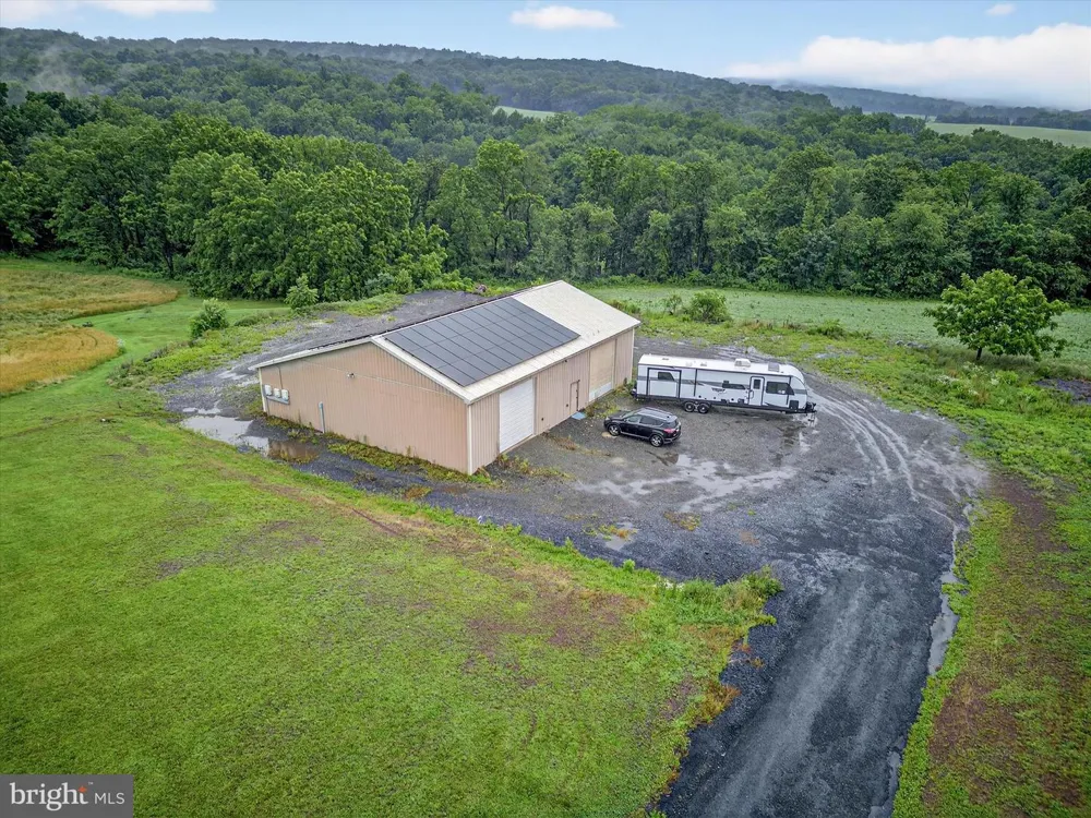 13 PHEASANT HILL DRIVE Halifax, PA 17032