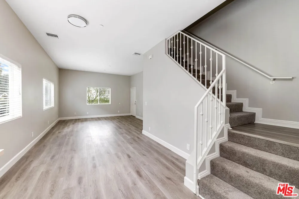 14735 Friar Street #113 Van Nuys, CA 91411