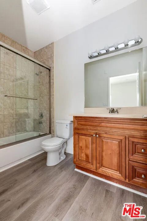 14735 Friar Street #113 Van Nuys, CA 91411
