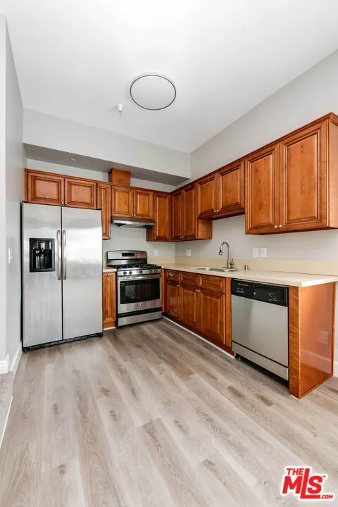 14735 Friar Street #113 Van Nuys, CA 91411
