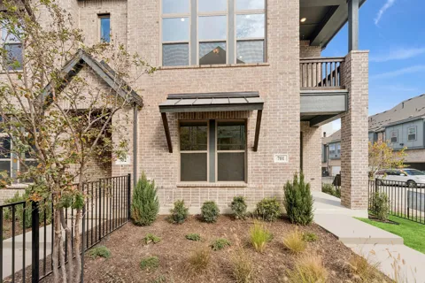 4839 Fuller Court #701