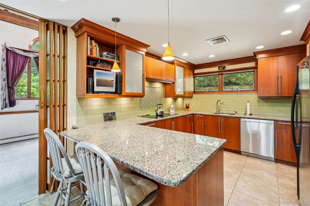 1 Lookout Road Tuxedo Park, NY 10987