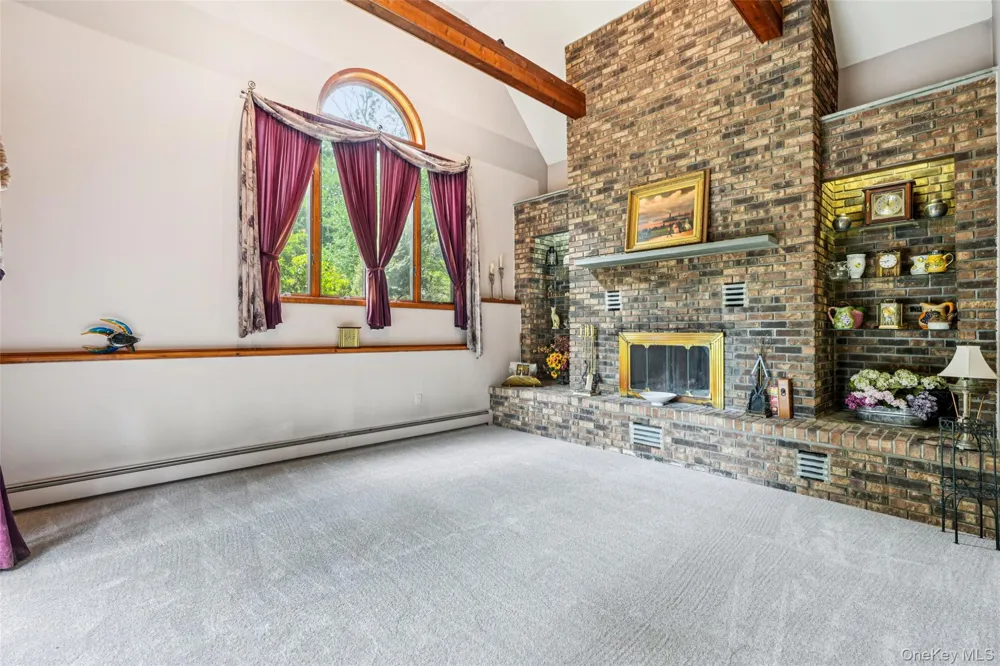 1 Lookout Road Tuxedo Park, NY 10987
