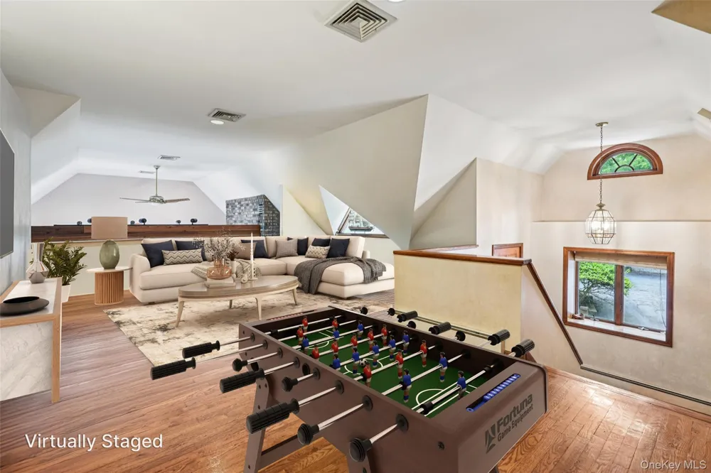 1 Lookout Road Tuxedo Park, NY 10987