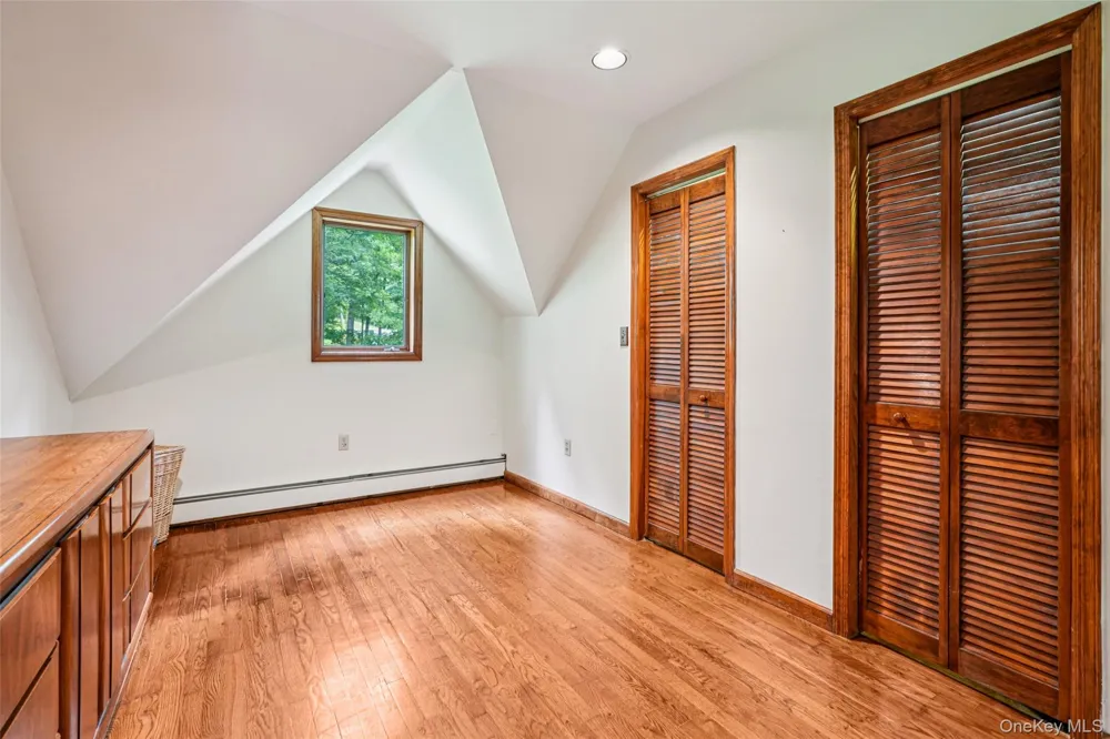 1 Lookout Road Tuxedo Park, NY 10987