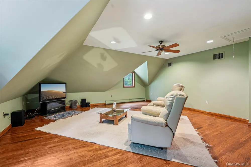 1 Lookout Road Tuxedo Park, NY 10987