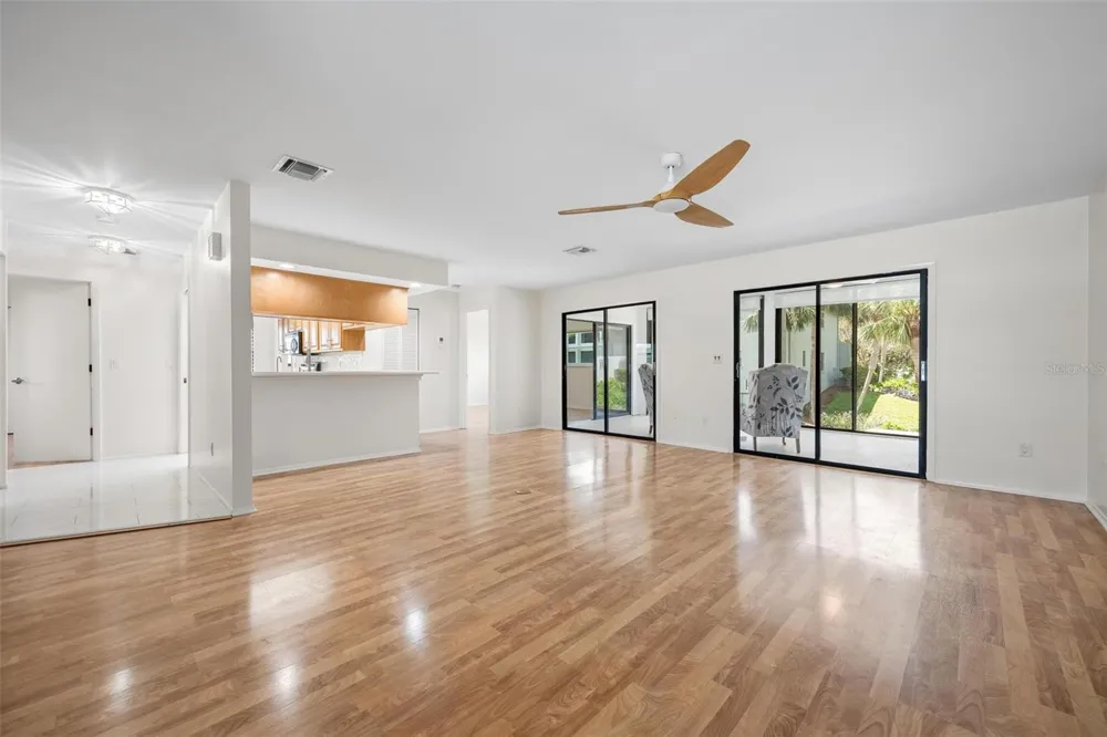 4255 GULF DRIVE #116 Holmes Beach, FL 34217